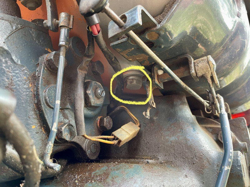 09977B01-3486-41E2-BDDD-5379F93D1FB5.jpeg (324.82 Kio) Vu 2250 fois Bouchon vidange réservoir fuel