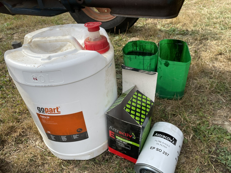 61FCBA5F-40CB-4868-9C7E-981402E13291.jpeg (482.01 Kio) Vu 2604 fois Huile 15w40