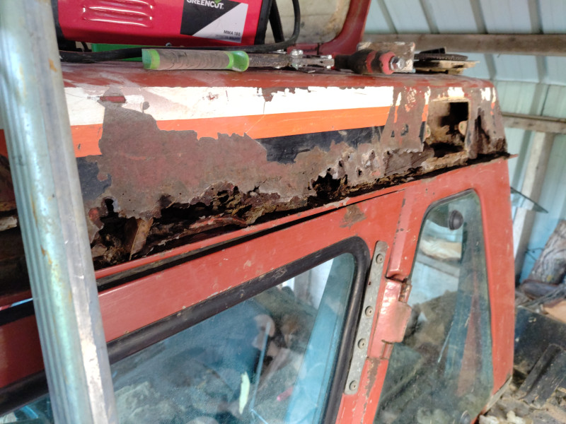 IMG_20240211_134826264.jpg (5.11 Mio) Vu 12836 fois Un aperçu des faces du toit. L'autre côté idem