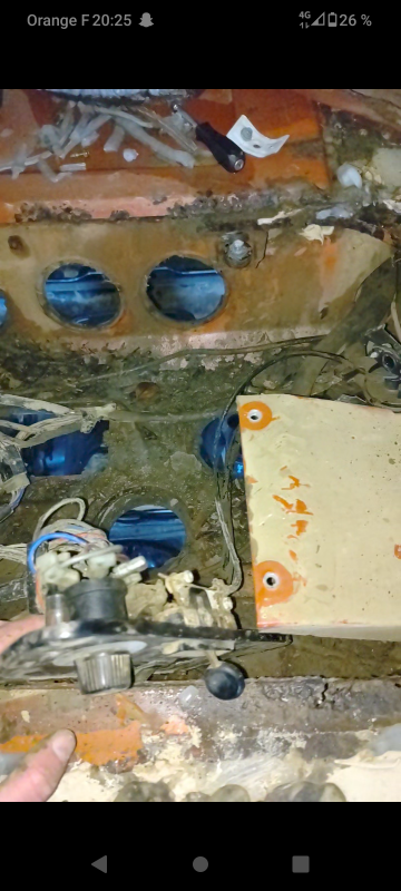 Screenshot_20240731-202524.png (2.42 Mio) Vu 12144 fois Sous le système de ventilation, aïe aïe aie